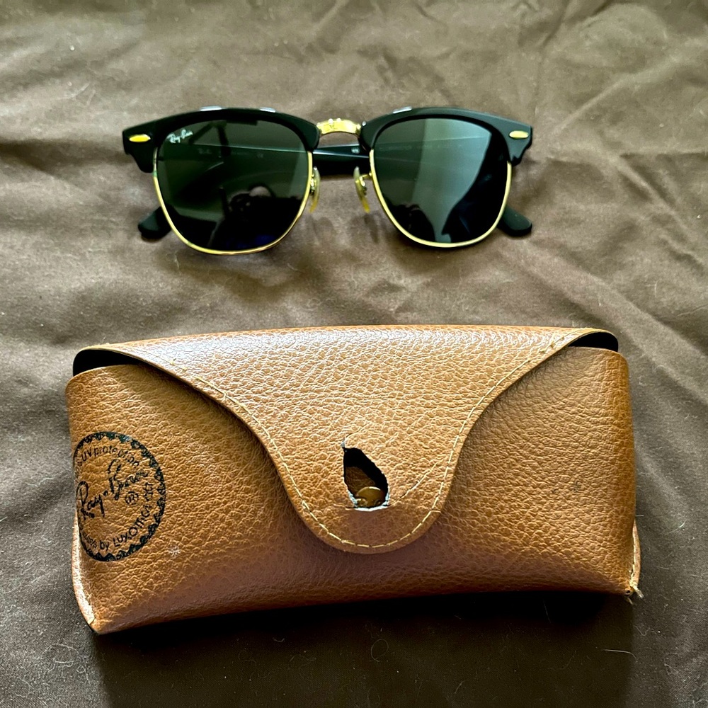 Ray-Ban Sunglasses With Brown Case